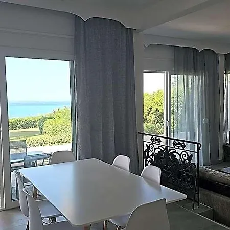 Mare Azul - Luxury Beachfront Retreat In Hanioti, Halkidiki, Greece