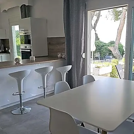 Hotel Mare Azul - Luxury Beachfront Retreat In Hanioti, Halkidiki, Greece 3*