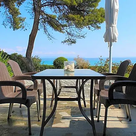 Mare Azul - Luxury Beachfront Retreat In Hanioti, Halkidiki, Greece 3*