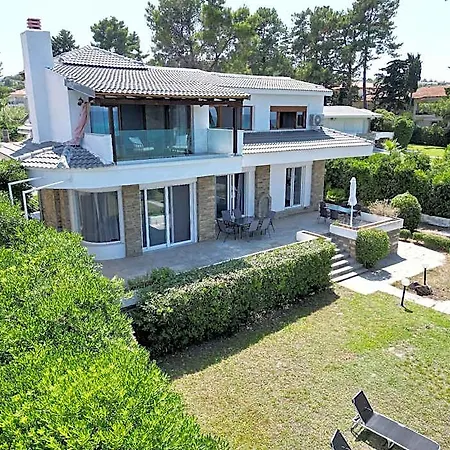 Mare Azul - Luxury Beachfront Retreat In Hanioti, Halkidiki, Greece Hotel